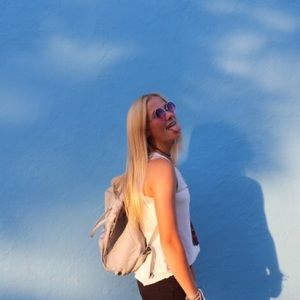 Meet your Posher, Sydney